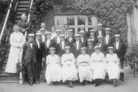 AFLYST. Theodora Lang og Louise Winteler - Pigeskolerne og kampen for kvinders uddannelse